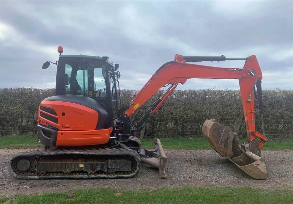 Escavatore Kubota U48-4 usato