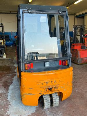 Carrello Elevatore STILL