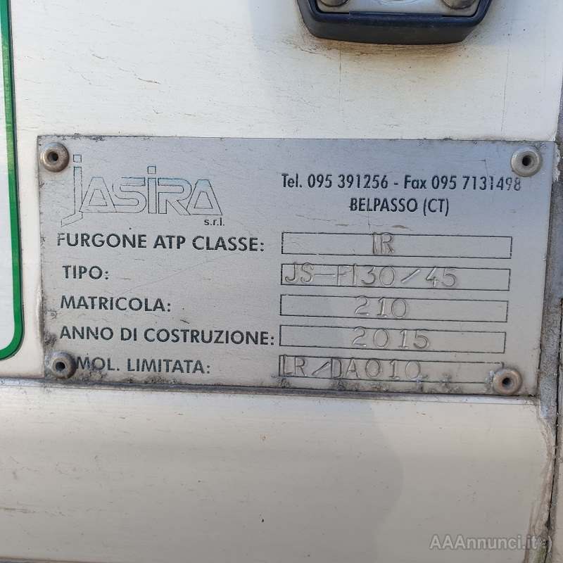 Foto 12Cabstar 35.14 Frigo Trasp. Carni Appese del 2015 Nissan Km 190000