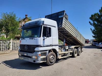 Mercedes Actros 1843