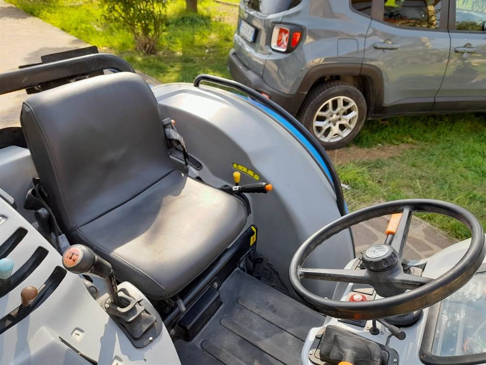 Foto 5 Trattore T3 75f usato Marca New Holland Anno 2014, prezzo trattabile