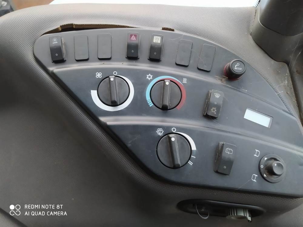 Foto 7Escavatore Fiat Hitachi EX235 usato Anno 2002