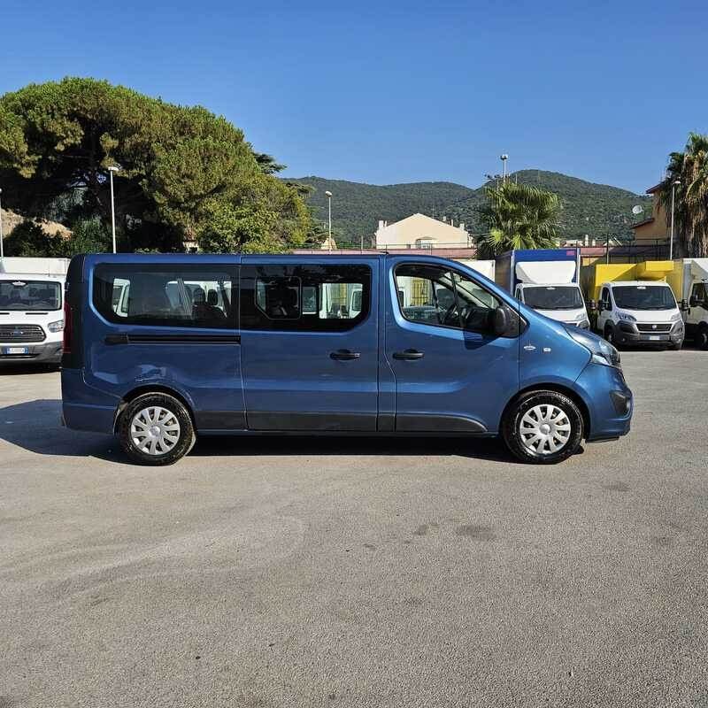 Foto 4 Opel Vivaro 1.6cdti Pulmino 9 posti Passo Lungo Anno 2018, unico proprietario
