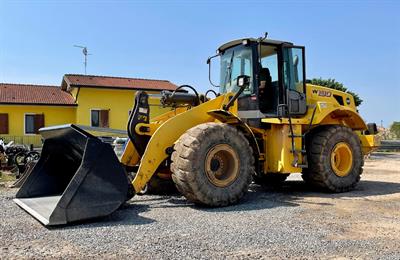 Pala NEW HOLLAND W190 gommata