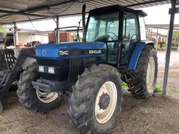 New Holland 7840