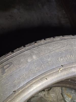 4 pneumatici auto 245 45 18