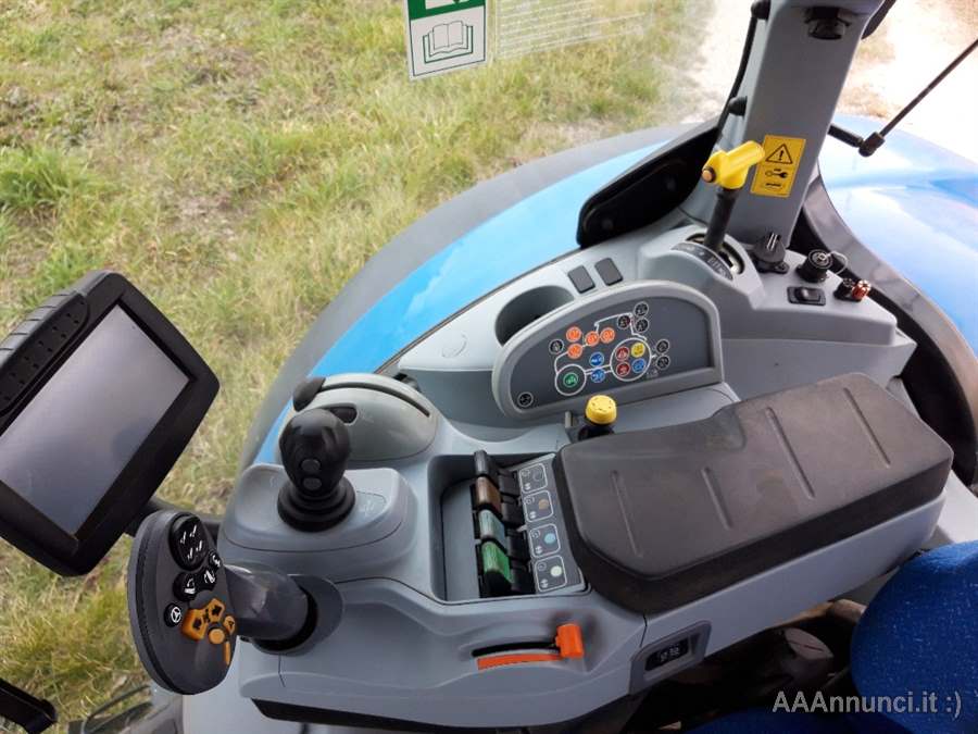 Foto 5New Holland T7040 Anno 2010 Ore 5500