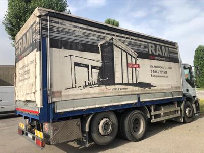 Iveco Stralis 350 cabina corta, cambio manuale, unico proprietario - Foto 2