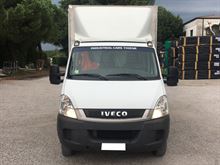 Foto 2 Iveco Daily Centinato con sponda idraulica Anno 2012 Km 120000