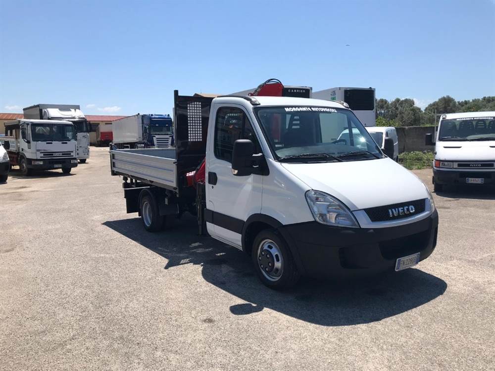 Foto 4Iveco Daily 35C11 Euro 5 ribaltabile e gru imm.'12, full optional