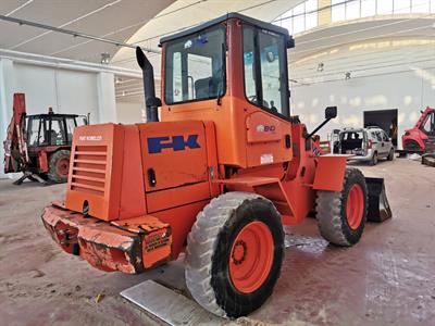 Pala articolata FIAT-HITACHI W90 gommata
